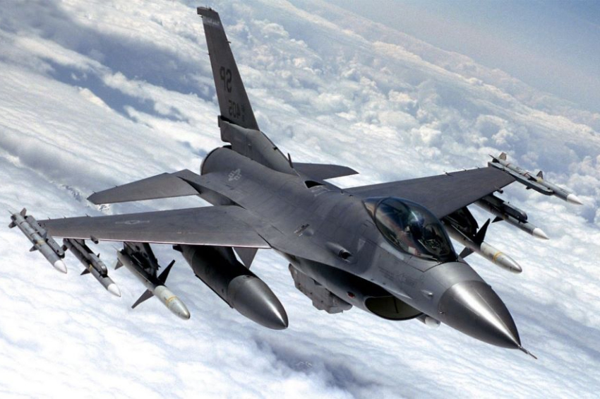 Ukraine finally gets F-16 fighter jets