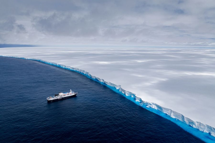 World’s largest iceberg heading towards Atlantic Ocean island