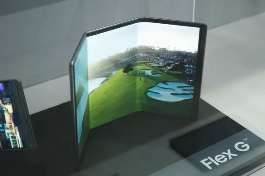 Samsung working on unique tri-fold smartphone that turns into a small TV screen